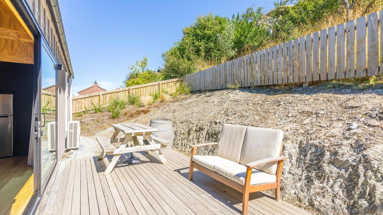 Picture Perfect - Queenstown Holiday Home Экстерьер фото